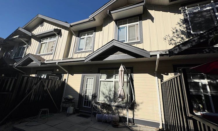 22-16588 Fraser Highway