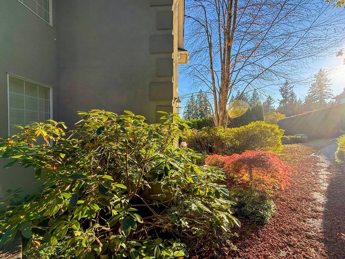 3858 Sauve Place, North Vancouver, BC, V7K 3C8 - 38