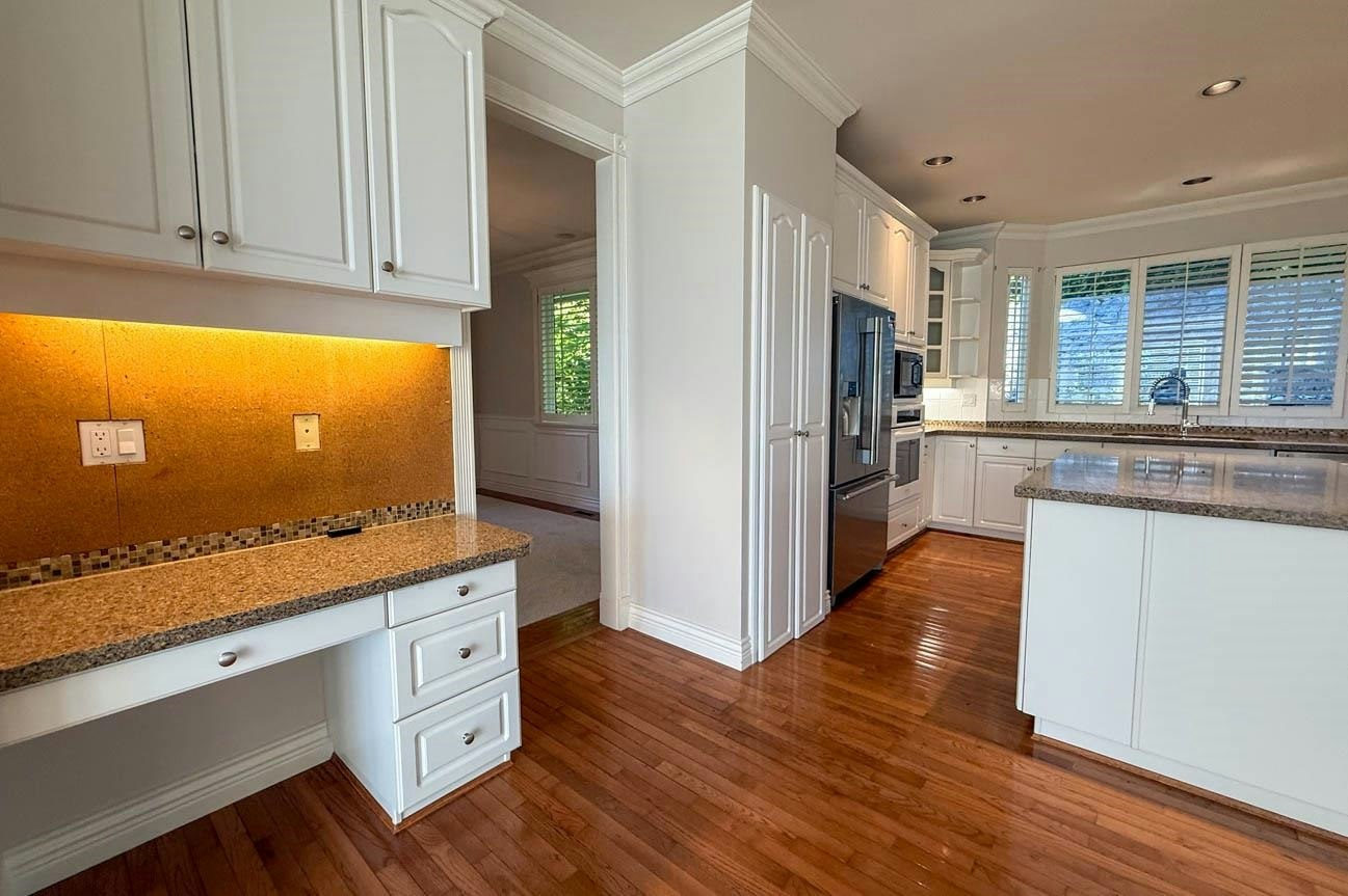 3858 Sauve Place, North Vancouver, BC, V7K 3C8 - 16