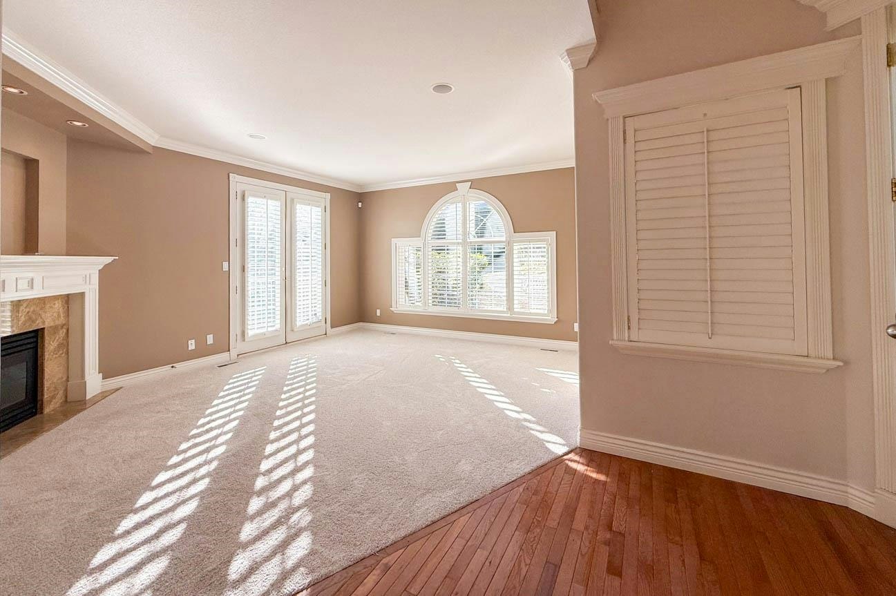 3858 Sauve Place, North Vancouver, BC, V7K 3C8 - 4