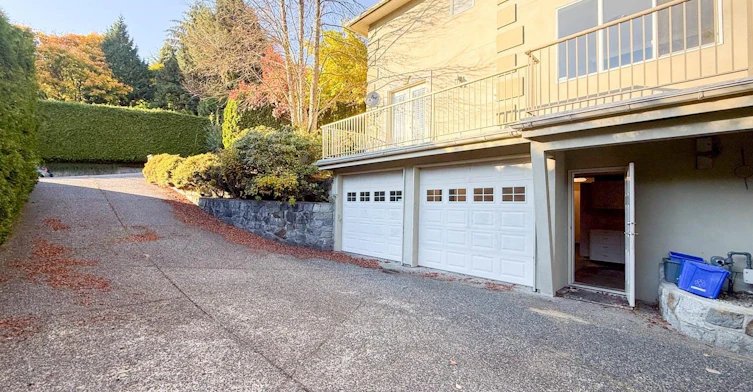 3858 Sauve Place, North Vancouver, BC, V7K 3C8 - 36