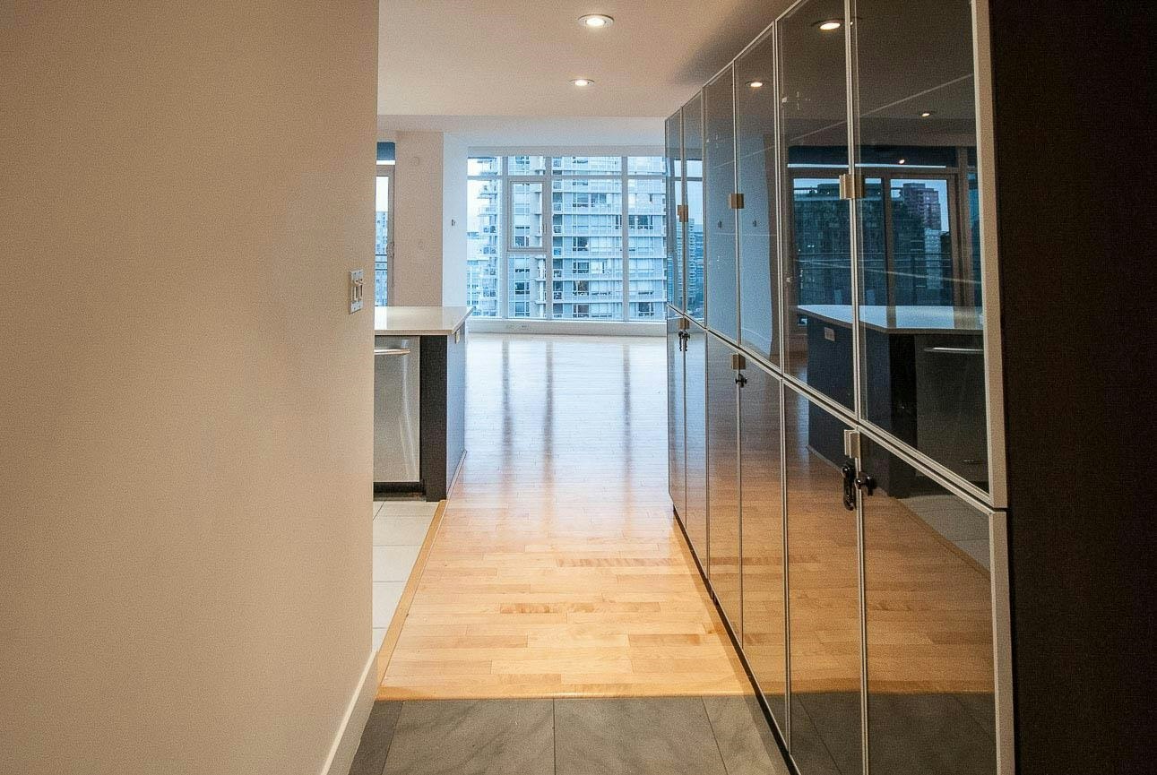 2501-1205 W Hastings, Vancouver, BC, V6E 4T7 - 2