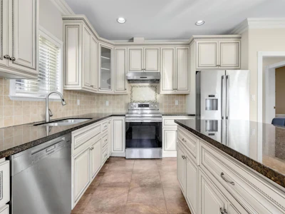 1956 W 42nd Avenue - 5