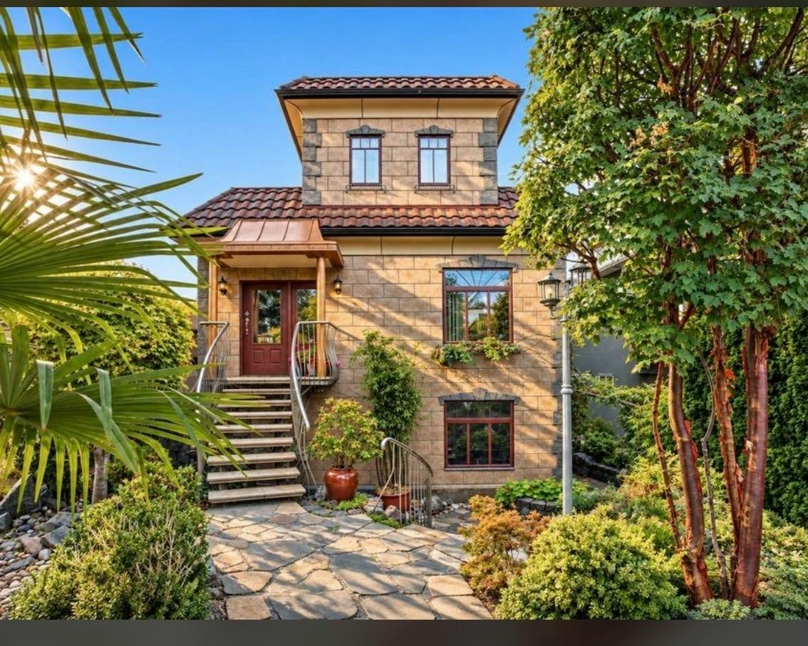 368 E 33rd Avenue, Vancouver, BC, V2Z 2Z9