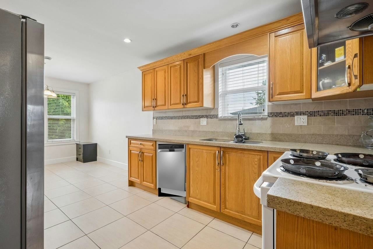 3795 Fleming Street, Vancouver, BC, V5N 3W1 - 11