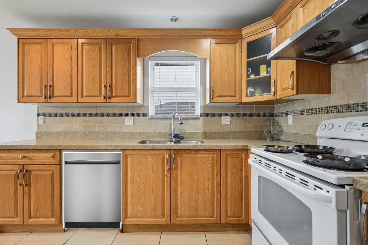 3795 Fleming Street, Vancouver, BC, V5N 3W1 - 10