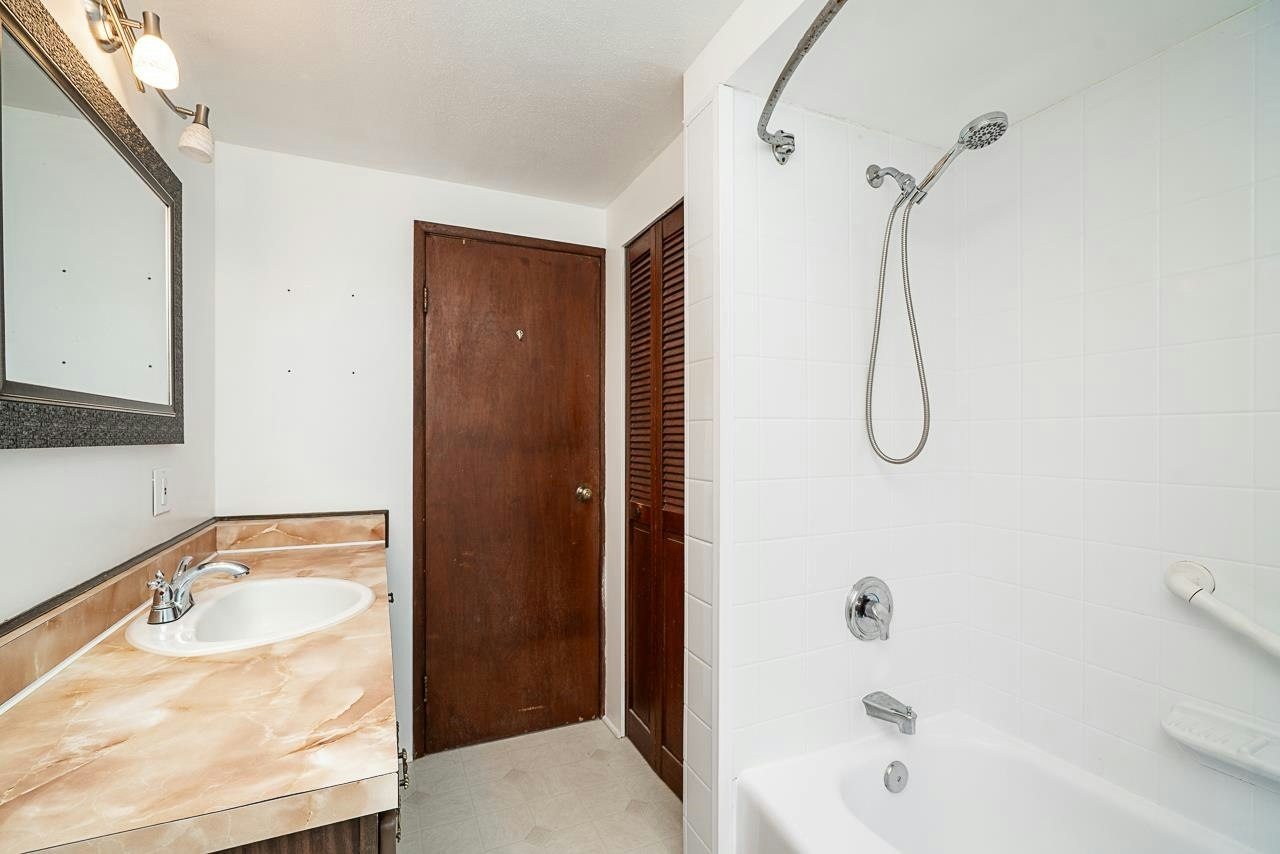 4XXX Eton Street, Burnaby, BC, V5C 1K1 - 36