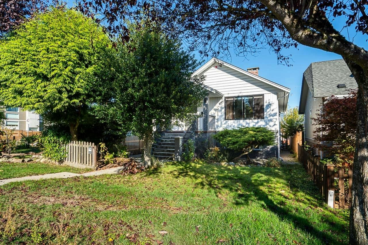 4XXX Eton Street, Burnaby, BC, V5C 1K1 - 2