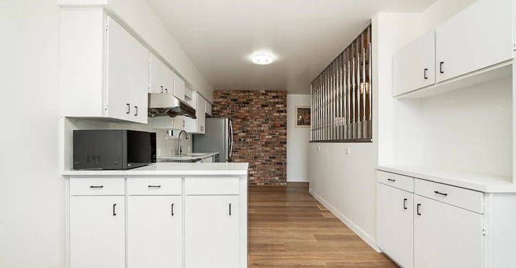 4XXX Eton Street, Burnaby, BC, V5C 1K1 - 11