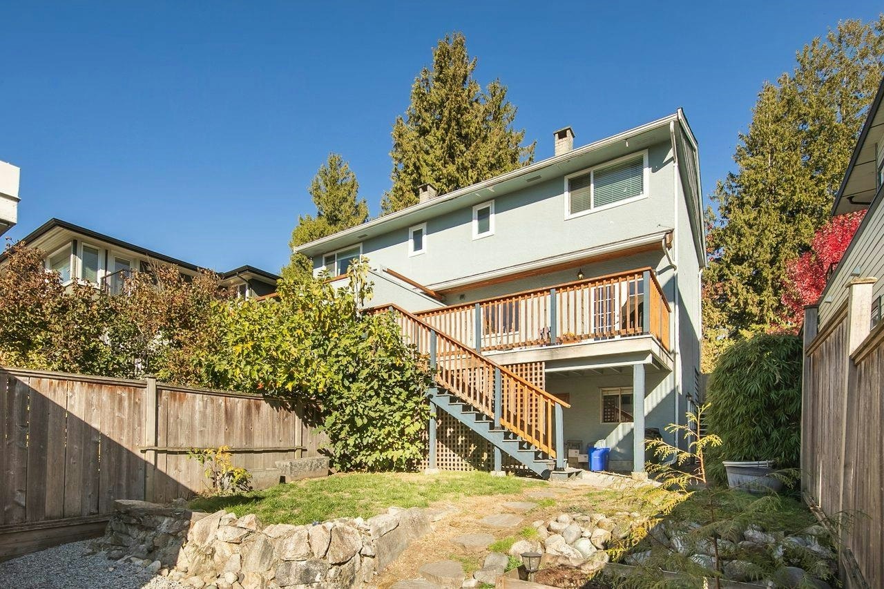 355 E 4th Street, North Vancouver, BC, V7L 1J3