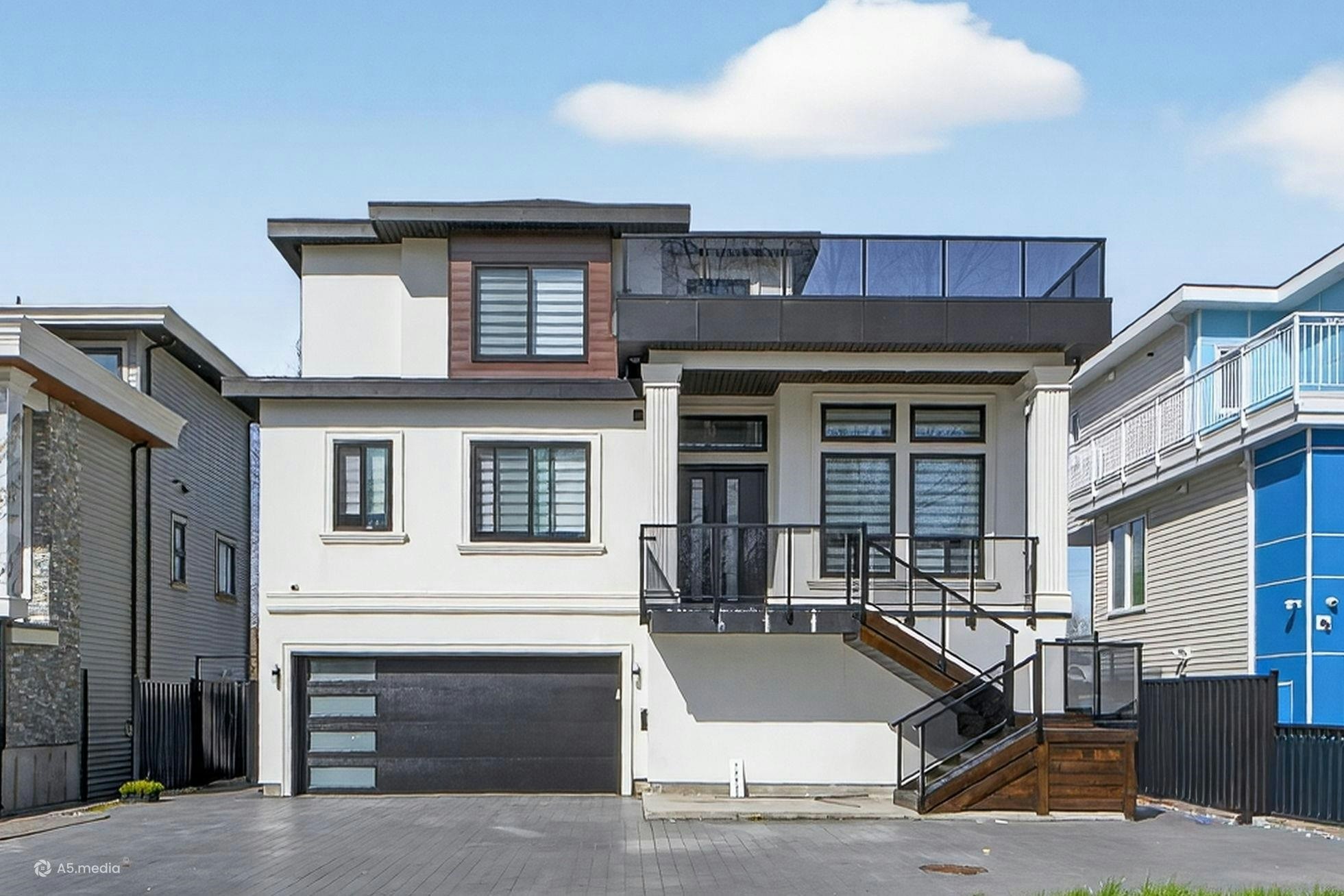 12927 115a Avenue, Surrey, BC, V3R 2R3