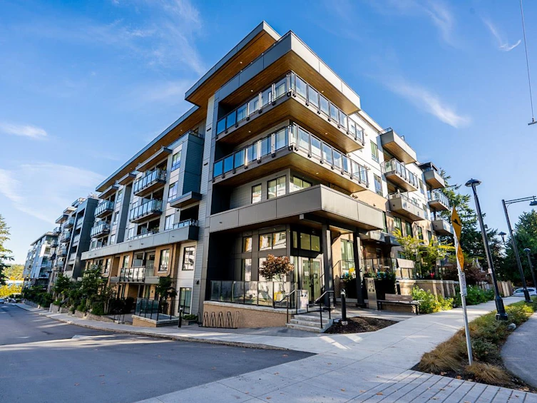 221-9456 134 Street, Surrey, BC, V3V 0G8