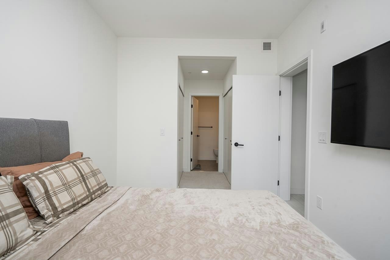 221-9456 134 Street, Surrey, BC, V3V 0G8 - 15