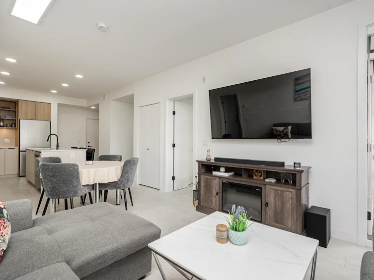 221-9456 134 Street, Surrey, BC, V3V 0G8 - 12