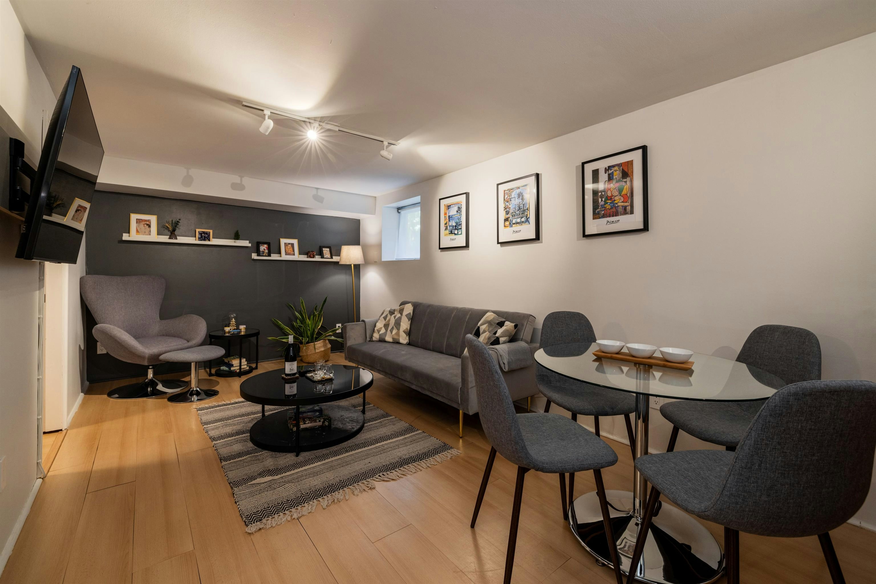 4343 W 11th Avenue, Vancouver, BC, V6R 2L9 - 21