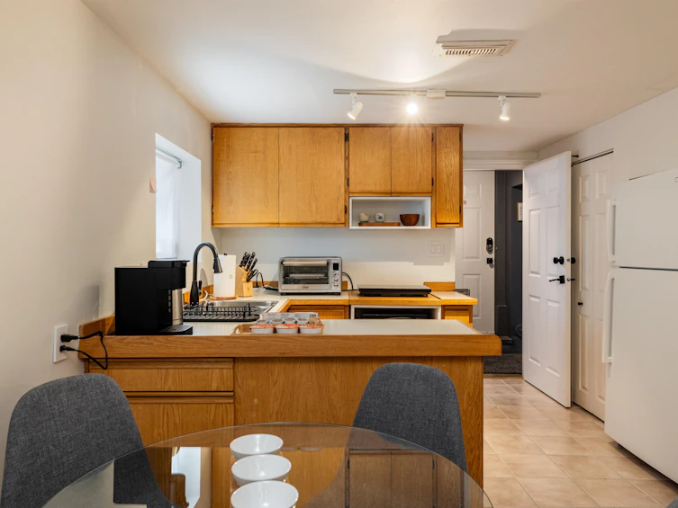 4343 W 11th Avenue, Vancouver, BC, V6R 2L9 - 26