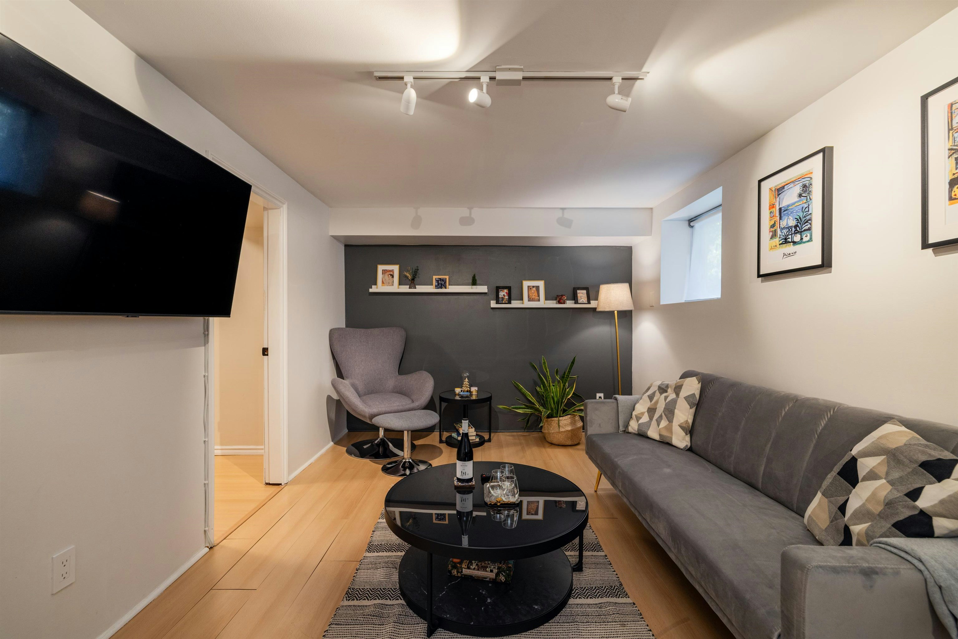 4343 W 11th Avenue, Vancouver, BC, V6R 2L9 - 22