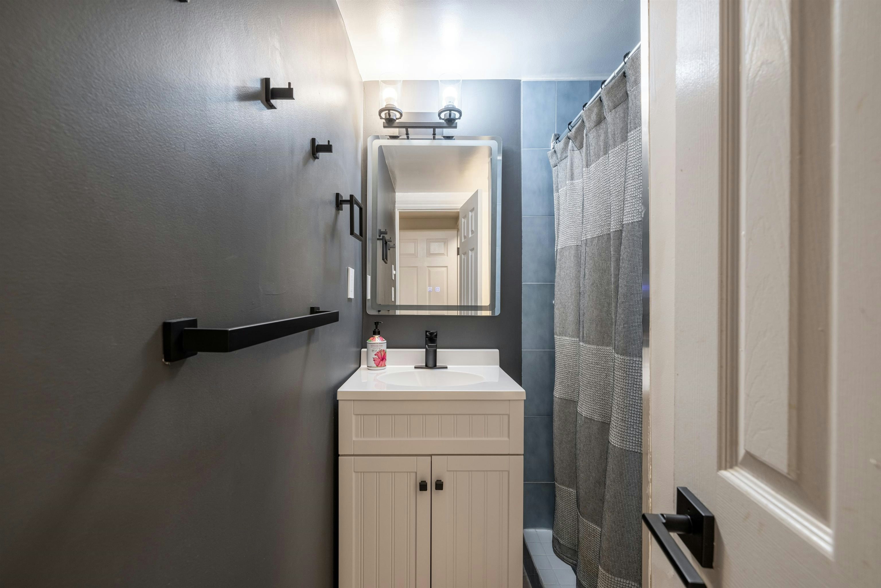 4343 W 11th Avenue, Vancouver, BC, V6R 2L9 - 31