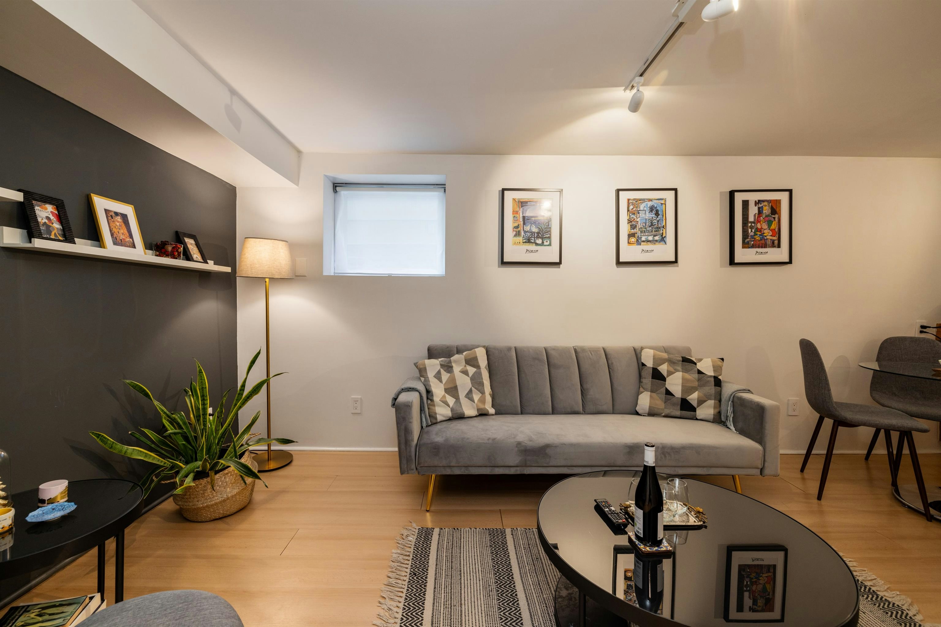 4343 W 11th Avenue, Vancouver, BC, V6R 2L9 - 25