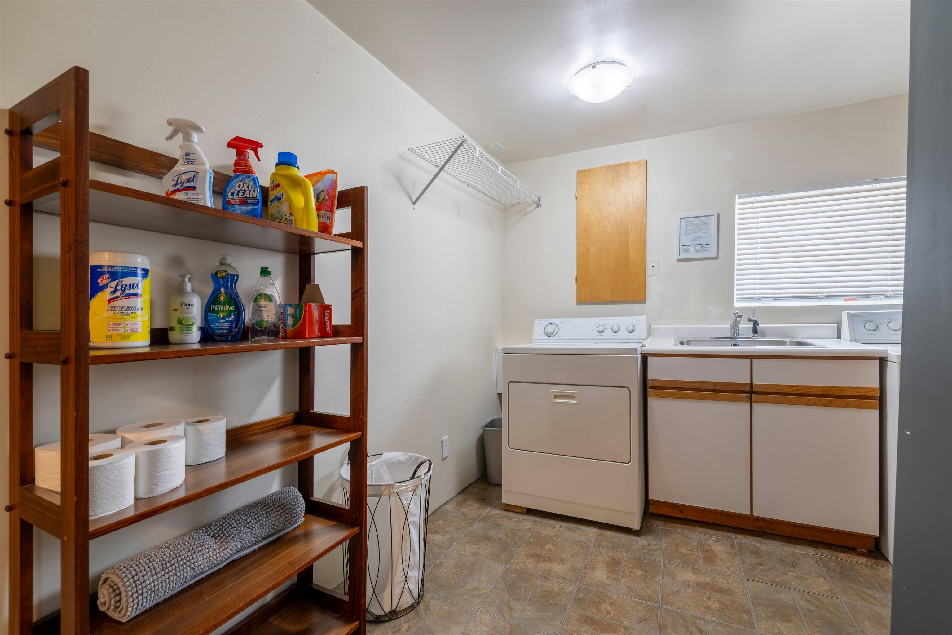 4343 W 11th Avenue, Vancouver, BC, V6R 2L9 - 30