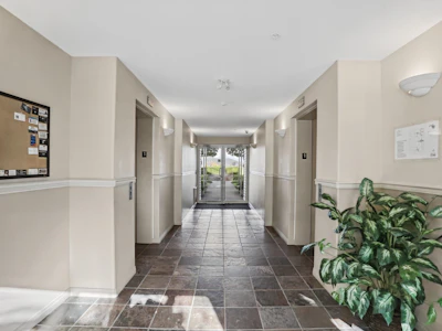 412-328 Esplanade Avenue - 4