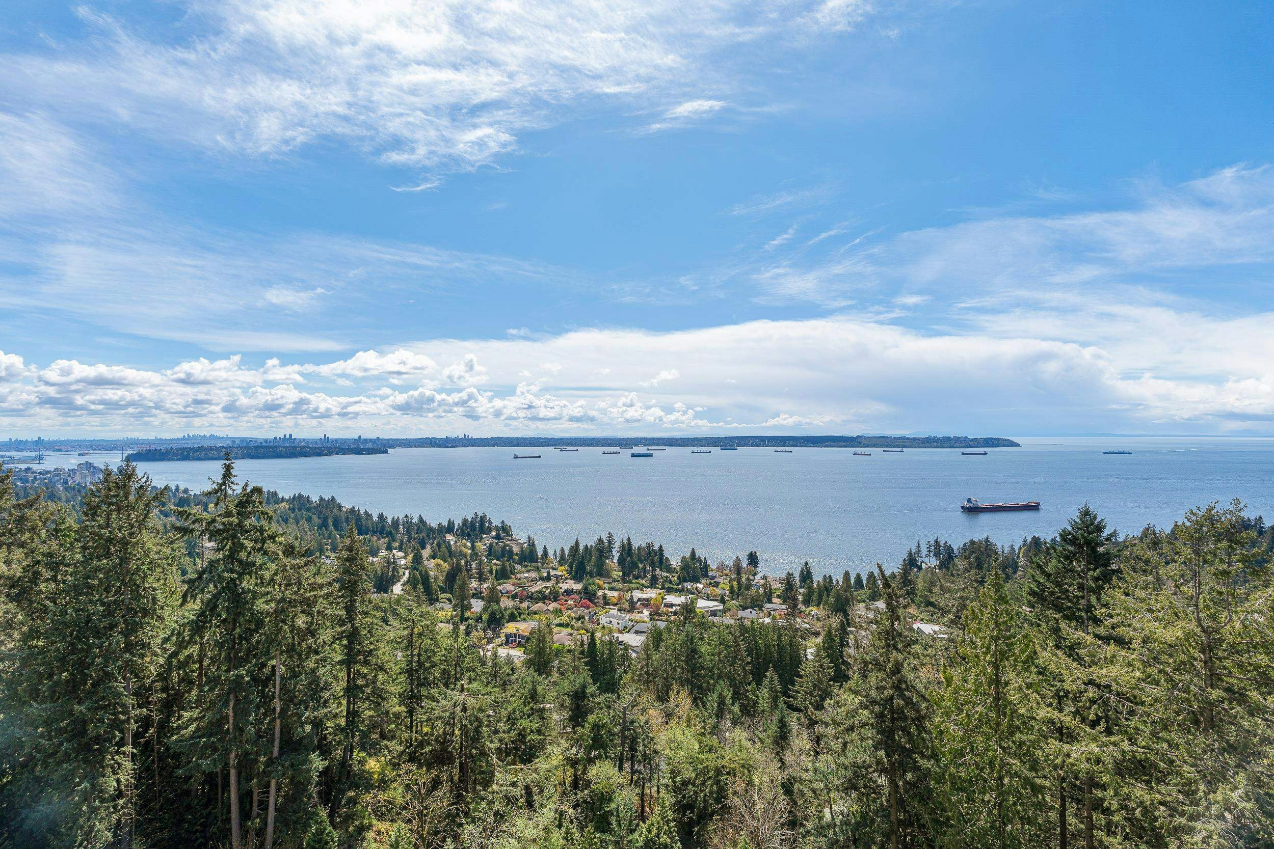 1402-3355 Cypress Place, West Vancouver, BC, V7S 3J9