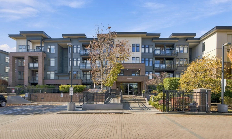 207-20058 Fraser Highway