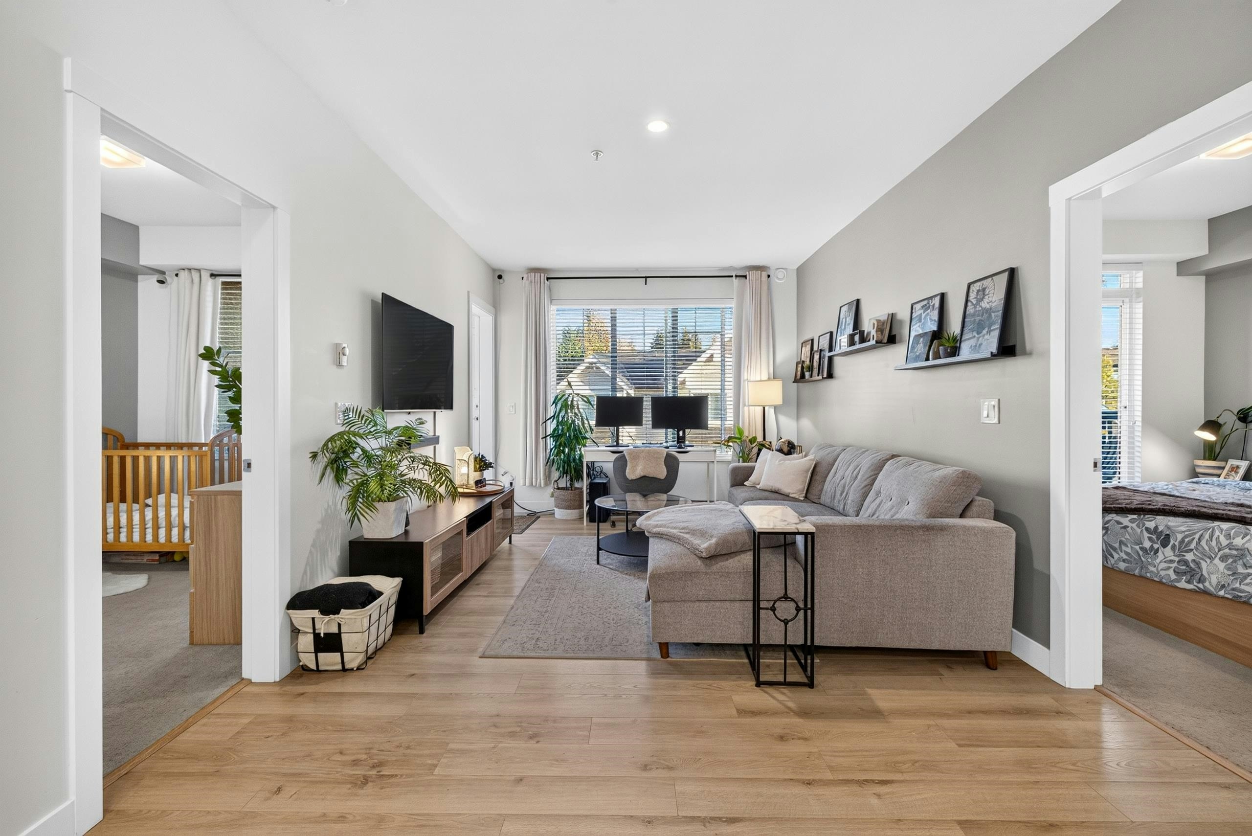 B306-20487 65 Avenue - 5