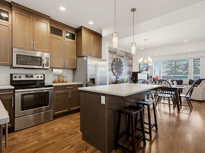 53-6026 Lindeman Street - 2