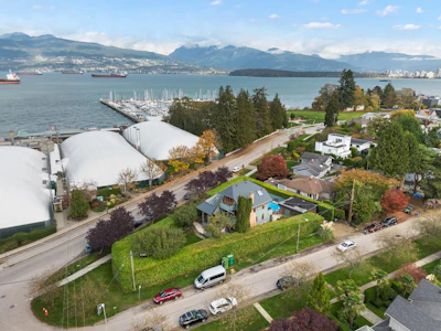3850 Point Grey Road - 5