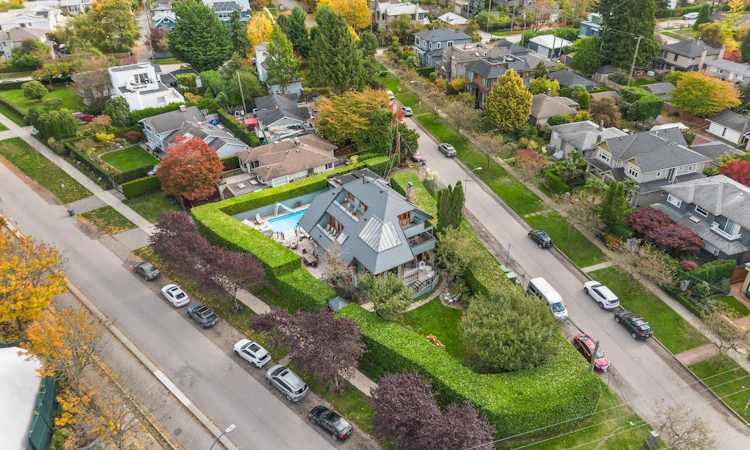 3850 Point Grey Road