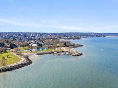 402-1575 Beach Avenue - 4