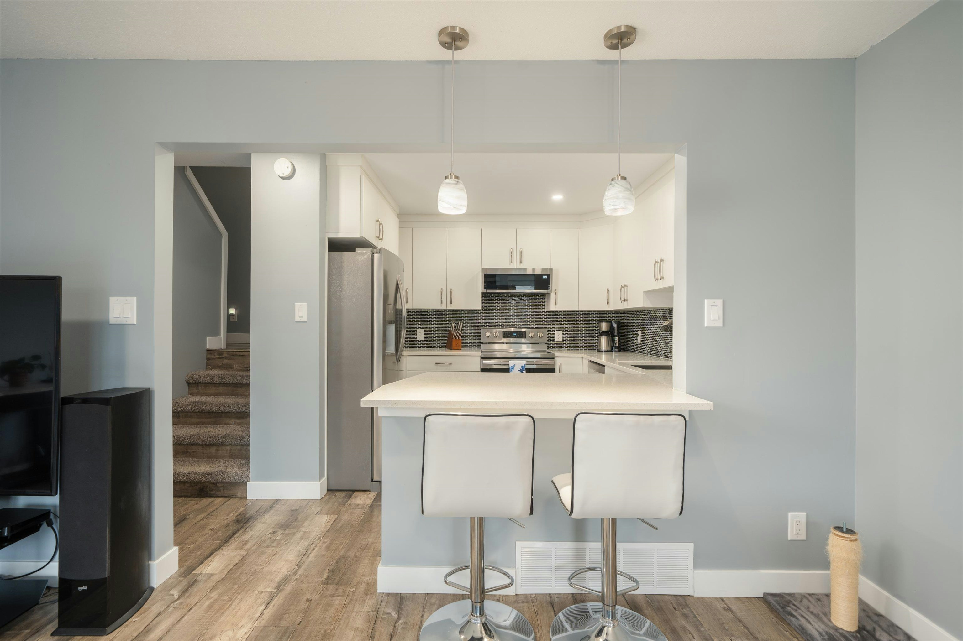 16-12120 189a Street - 4