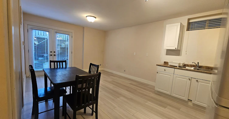 39xx Burke St, Burnaby, BC, V5H 1A6 - 2