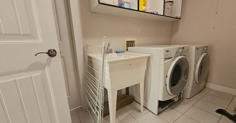 39xx Burke St, Burnaby, BC, V5H 1A6 - 10