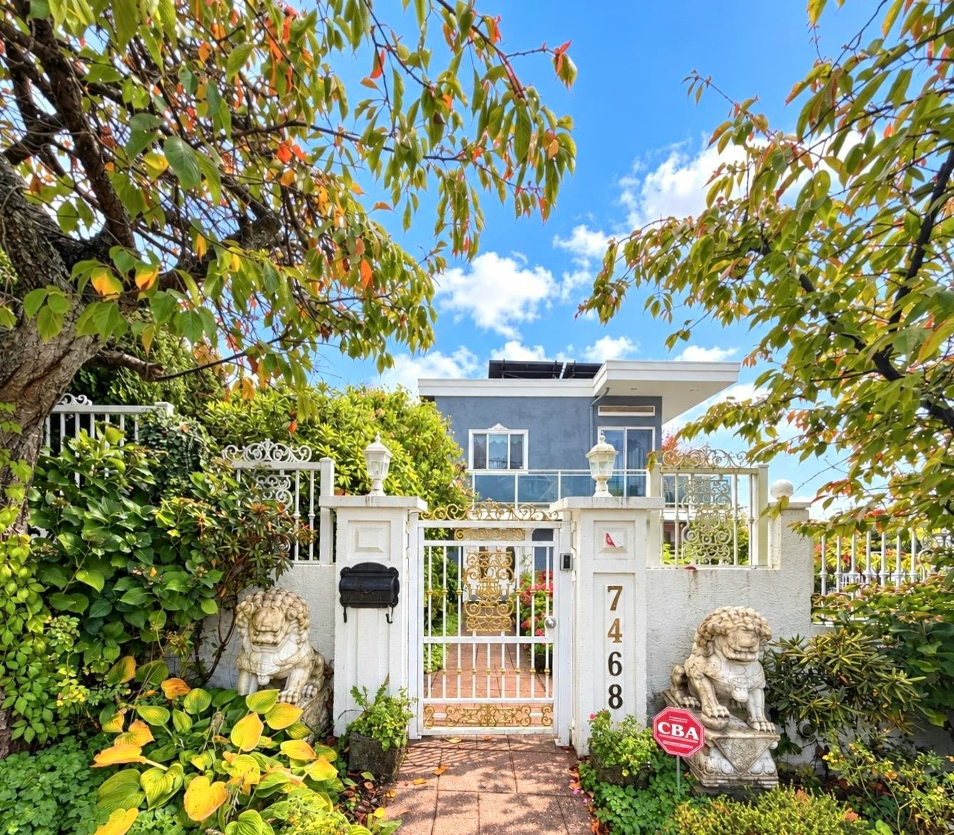 7468 Curtis Street, Burnaby, BC, V5A 1K5