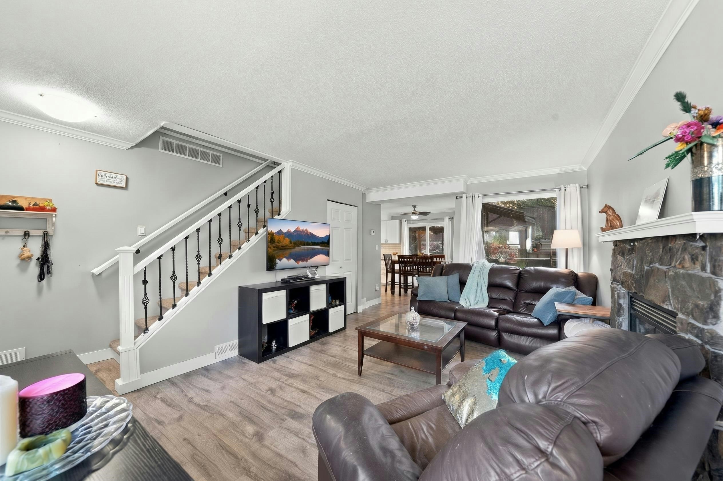 19-21550 Cherrington Avenue - 4