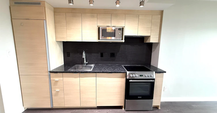 12xx-489 Interurban Way, Vancouver, BC, V5X 0C7 - 2