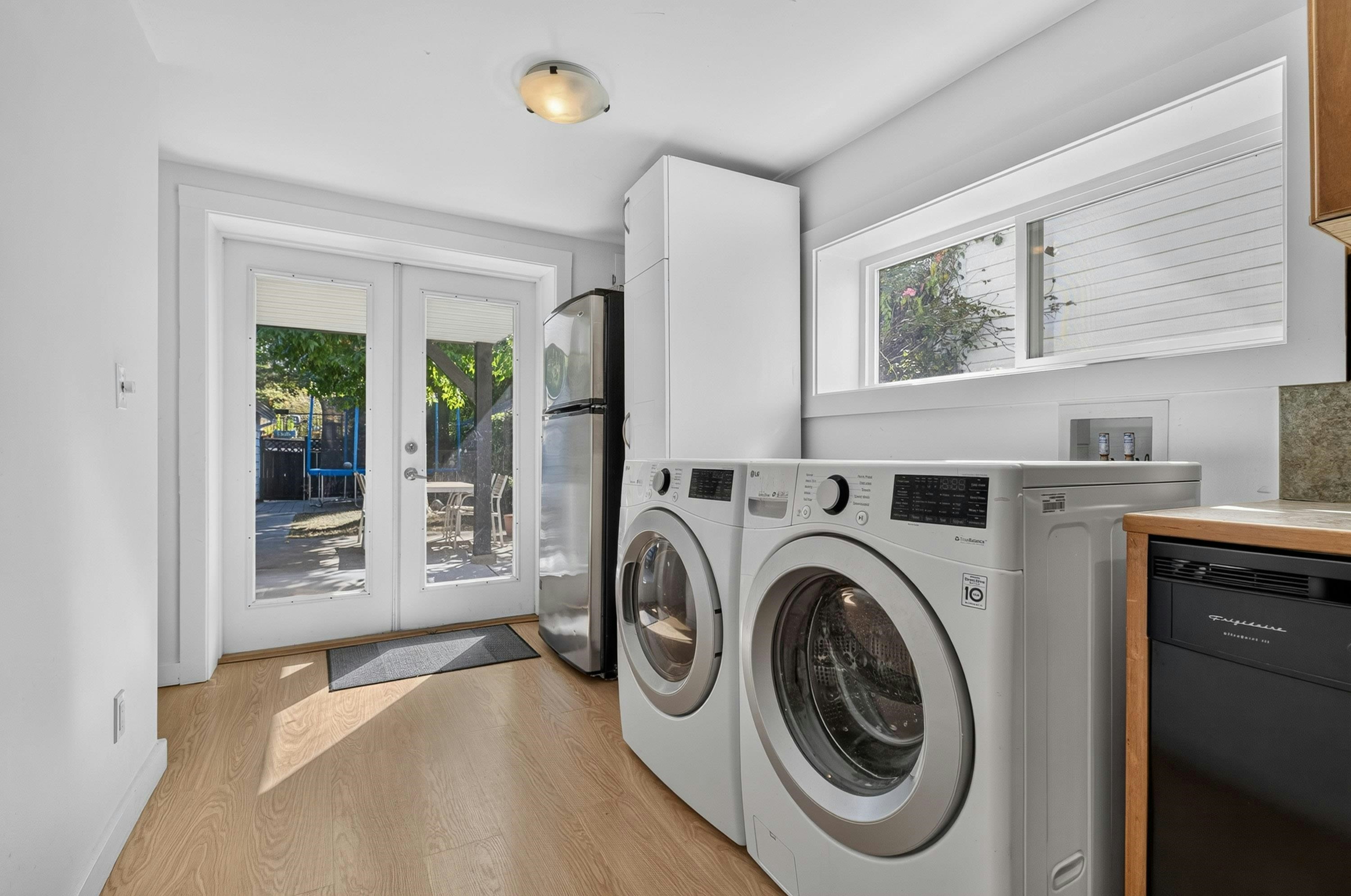 2218 E 11th Avenue, Vancouver, BC, V5N 1Z6 - 27