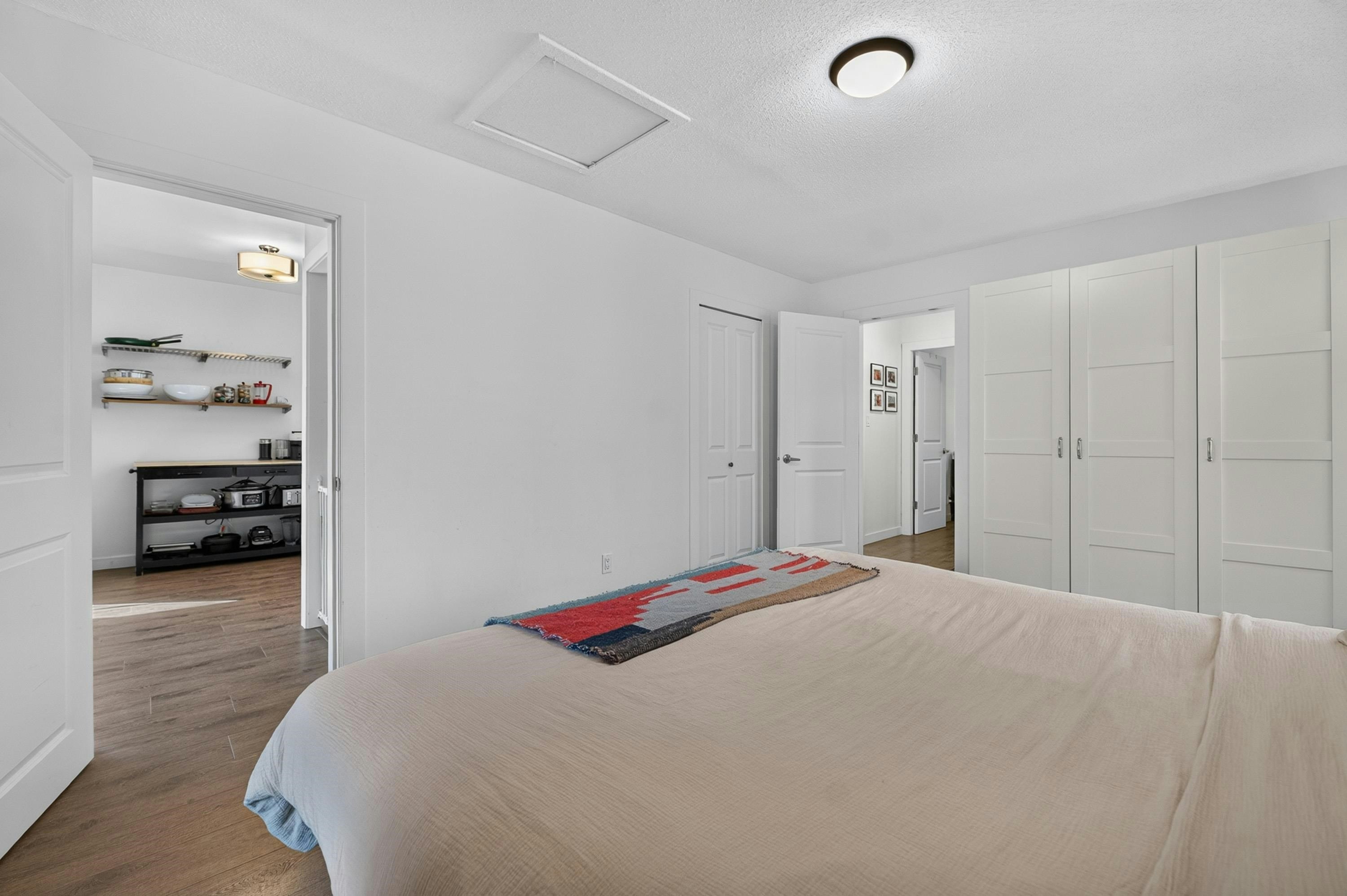 2218 E 11th Avenue, Vancouver, BC, V5N 1Z6 - 16