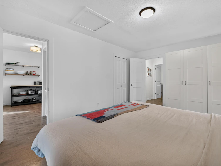 2218 E 11th Avenue, Vancouver, BC, V5N 1Z6 - 16