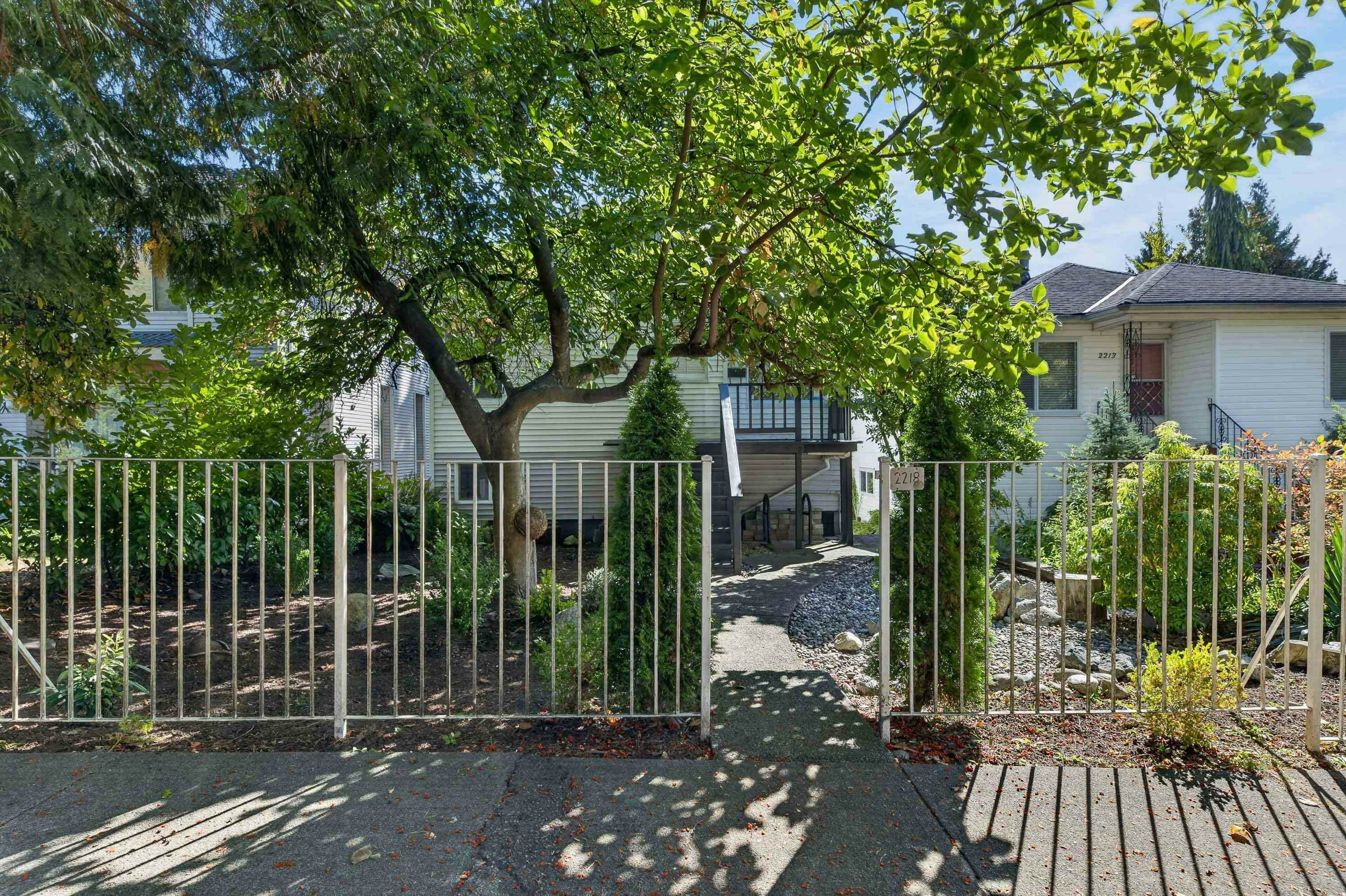 2218 E 11th Avenue, Vancouver, BC, V5N 1Z6