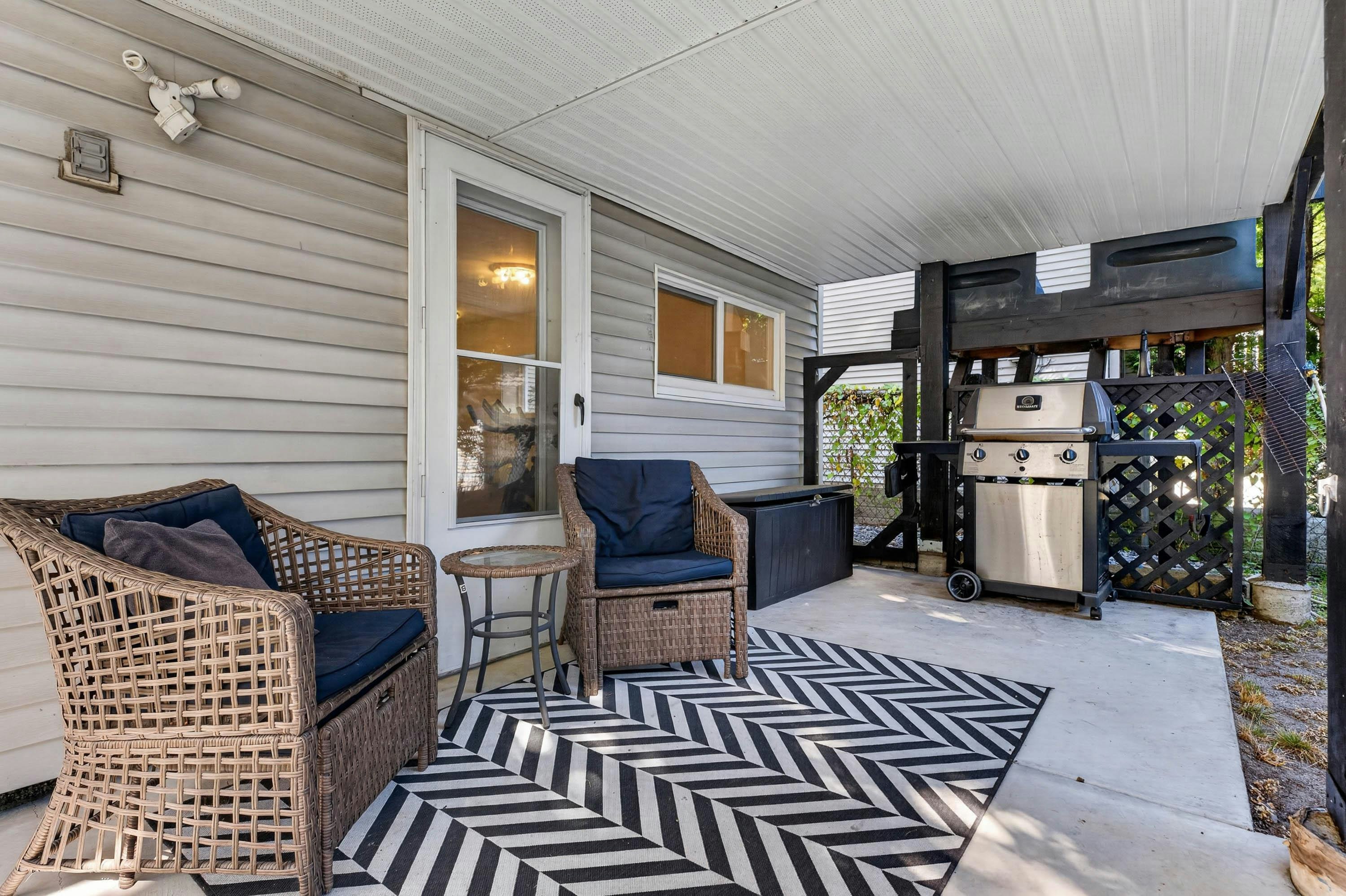 2218 E 11th Avenue, Vancouver, BC, V5N 1Z6 - 35