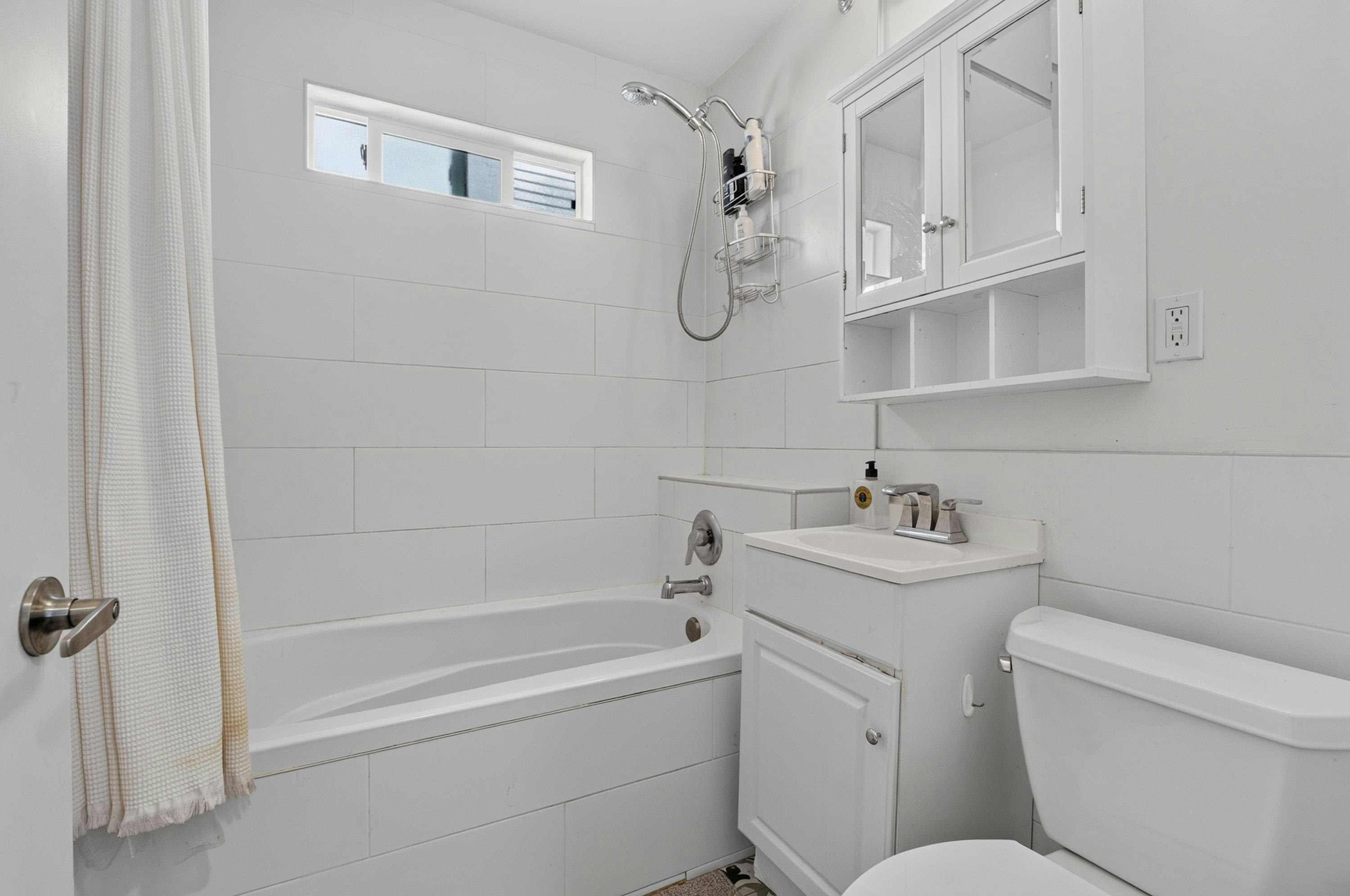 2218 E 11th Avenue, Vancouver, BC, V5N 1Z6 - 20