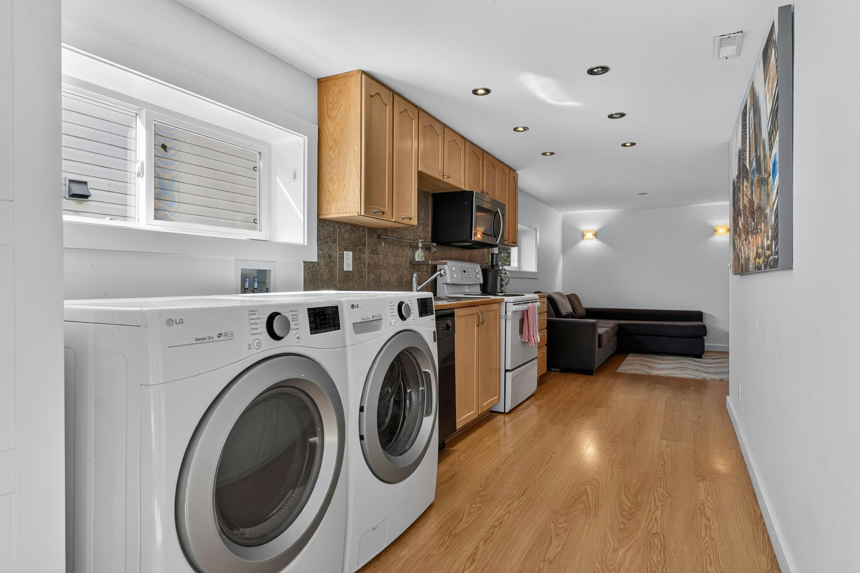 2218 E 11th Avenue, Vancouver, BC, V5N 1Z6 - 26