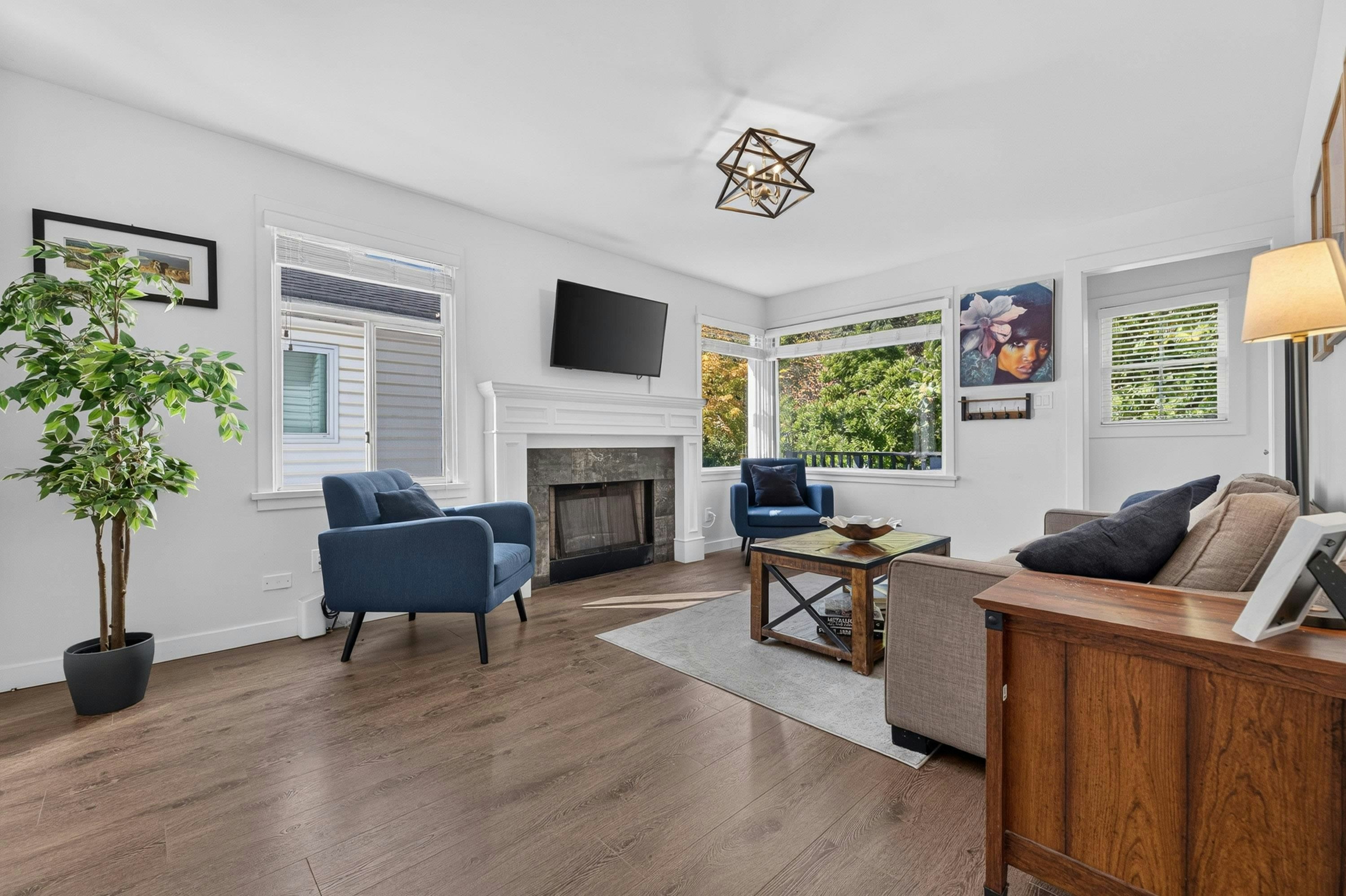 2218 E 11th Avenue, Vancouver, BC, V5N 1Z6 - 5