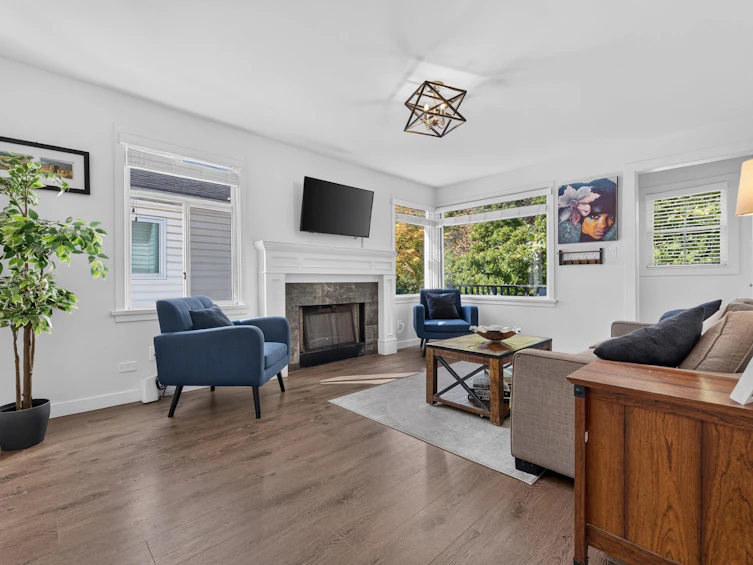 2218 E 11th Avenue, Vancouver, BC, V5N 1Z6 - 5