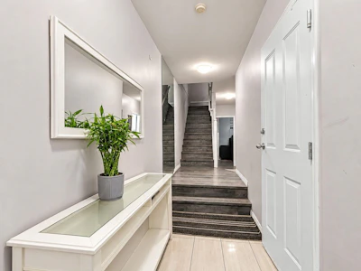 40-8888 151 Street - 5