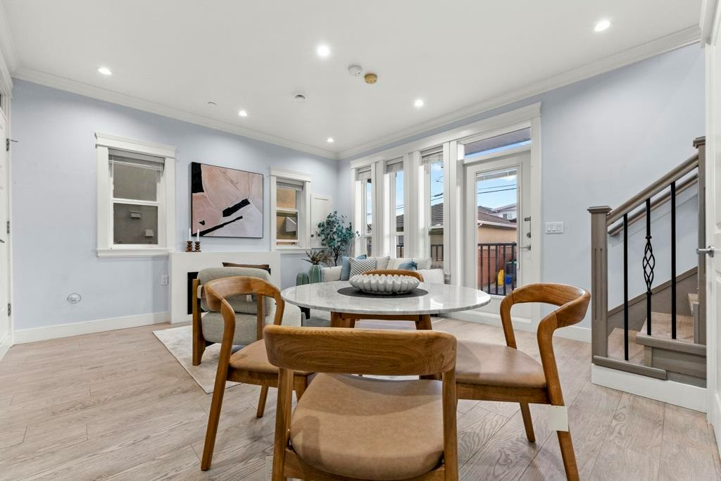 2216 Mannering Avenue - 4