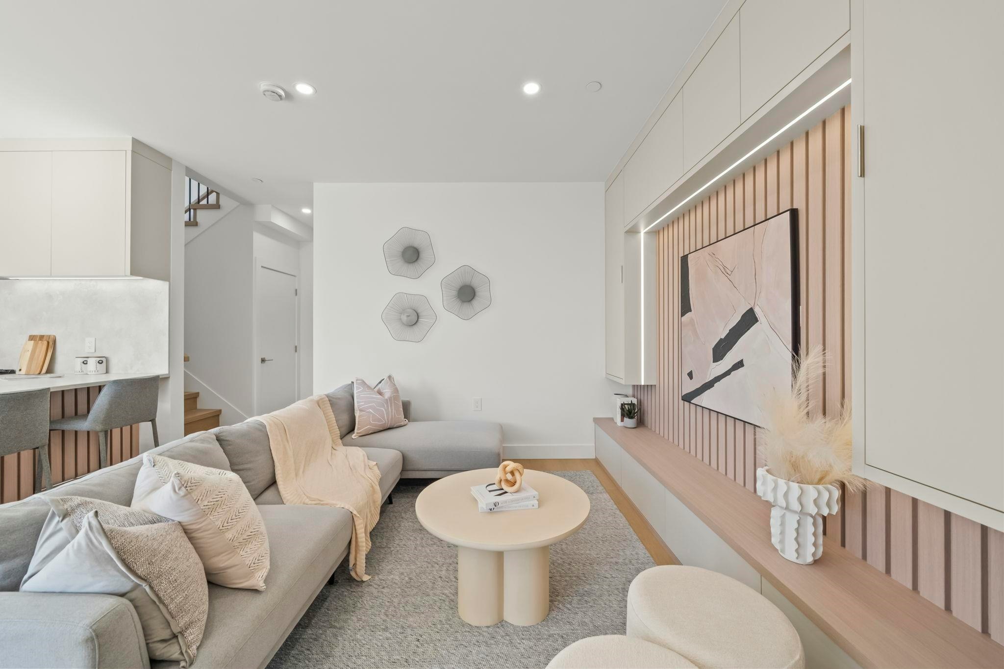 1-3623 Triumph Street - 5